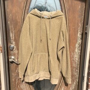 No boundaries Sherpa sweatshirt! Men’s 2X